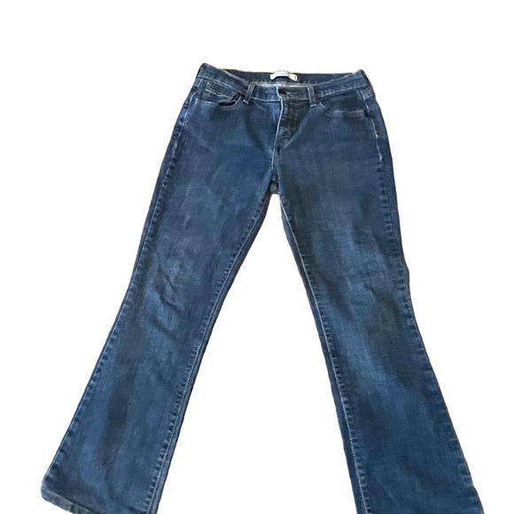Levis jeans 515 women’s boot cut blue denim size 8 comfy, great for work school - Picture 3 of 6